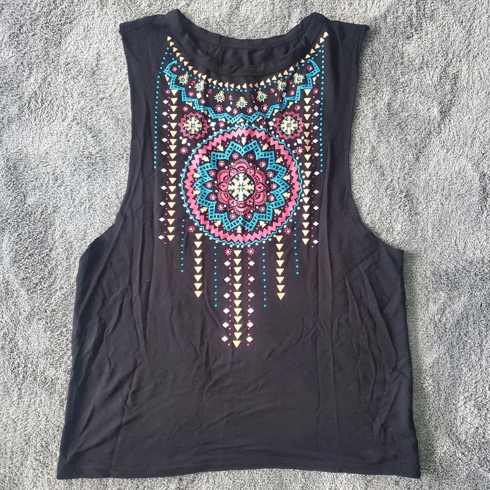 CLOSET CLOSING 7/31 Graphic Muscle Tank Top Size Small